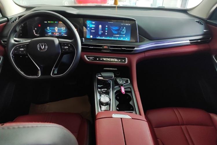 Used CHANGAN CS75 PLUS 2021 2.0T Automatic Pilot Version Center Console