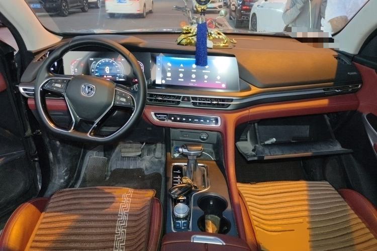 Used CHANGAN CS75 PLUS 2021 1.5T Automatic Luxury Version Center Console