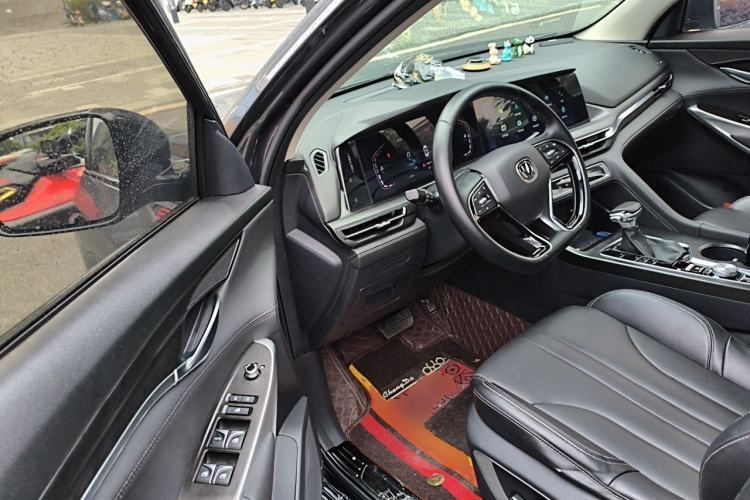 Used CHANGAN CS75 PLUS 2021 1.5T Automatic Luxury Version Driver Seat