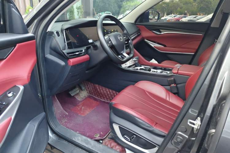 Used CHANGAN CS75 PLUS 2021 1.5T Automatic Luxury Version Driver Seat