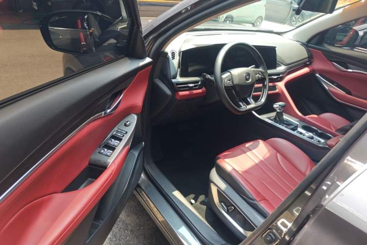 Used CHANGAN CS75 PLUS 2021 1.5T Automatic Luxury Version Driver Seat
