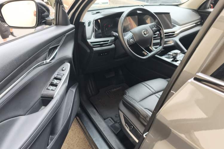 Used CHANGAN CS75 PLUS 2021 2.0T Automatic Pilot Version Driver Seat