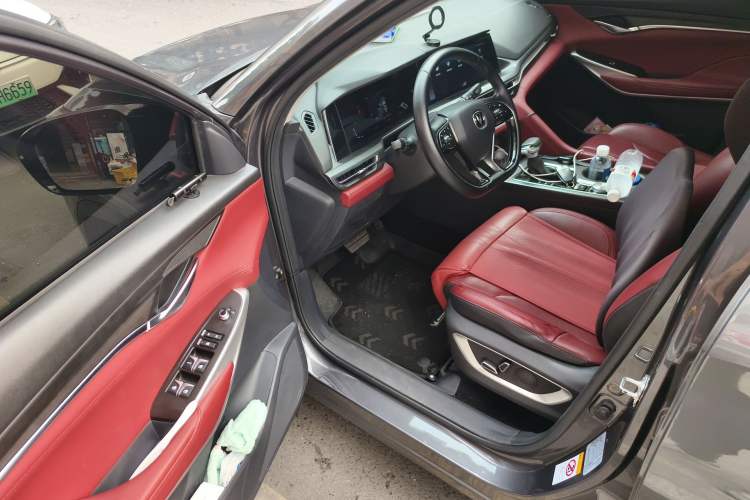 Used CHANGAN CS75 PLUS 2021 1.5T Automatic Luxury Version Driver Seat