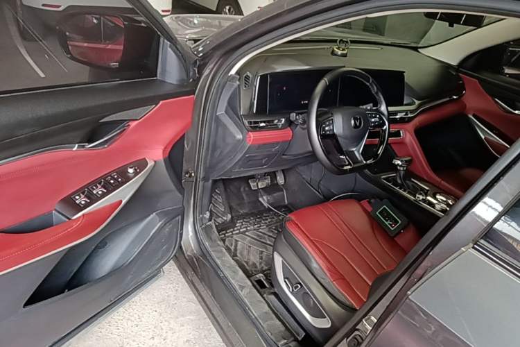 Used CHANGAN CS75 PLUS 2021 1.5T Automatic Luxury Version Driver Seat
