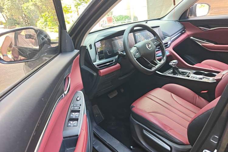 Used CHANGAN CS75 PLUS 2021 1.5T Automatic Pioneer Model Driver Seat