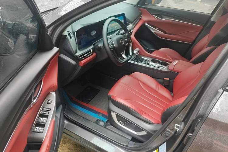 Used CHANGAN CS75 PLUS 2021 1.5T Automatic Luxury Version Driver Seat