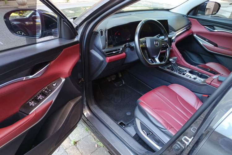 Used CHANGAN CS75 PLUS 2021 1.5T Automatic Luxury Version Driver Seat