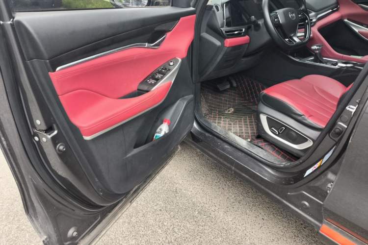 Used CHANGAN CS75 PLUS 2021 1.5T Automatic Luxury Version Driver Seat