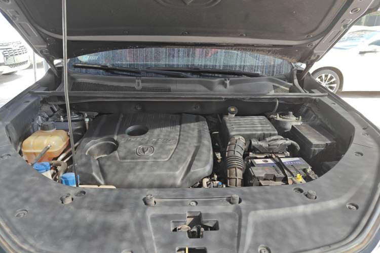 Used CHANGAN CS75 PLUS 2021 1.5T Automatic Luxury Version Engine Bay
