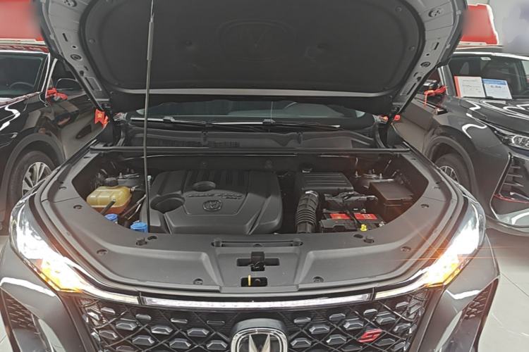 Used CHANGAN CS75 PLUS 2021 1.5T Automatic Luxury Version Engine Bay