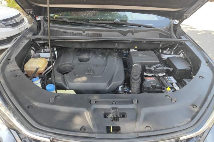 Used CHANGAN CS75 PLUS 2021 1.5T Automatic Luxury Version Engine Bay