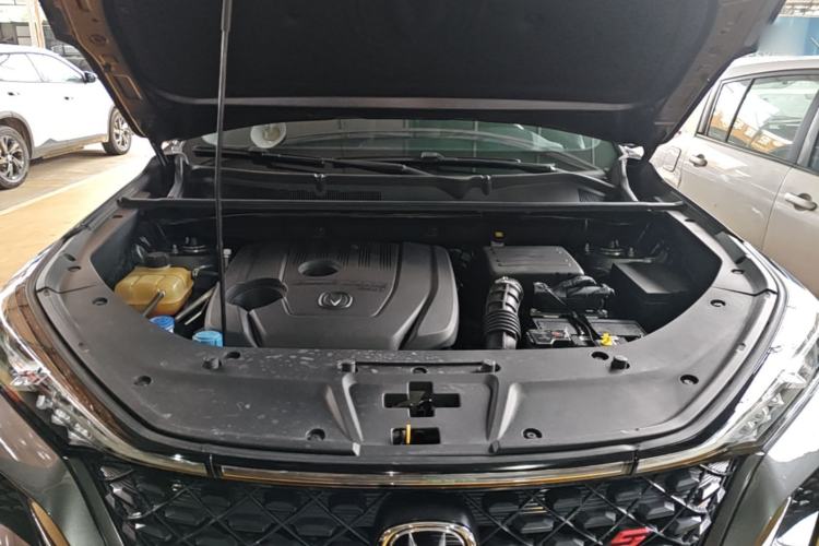 Used CHANGAN CS75 PLUS 2021 1.5T Automatic Luxury Version Engine Bay