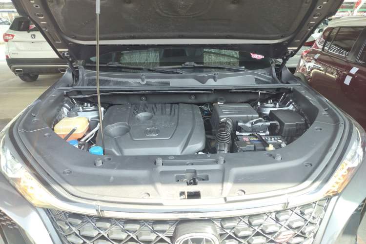 Used CHANGAN CS75 PLUS 2021 1.5T Automatic Luxury Version Engine Bay