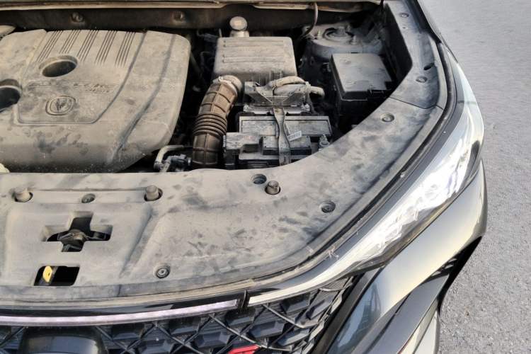 Used CHANGAN CS75 PLUS 2021 1.5T Automatic Prestige Model Engine Bay Left