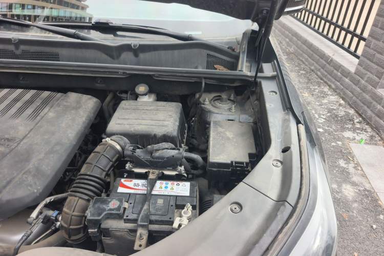 Used CHANGAN CS75 PLUS 2021 1.5T Automatic Prestige Model Engine Bay Left