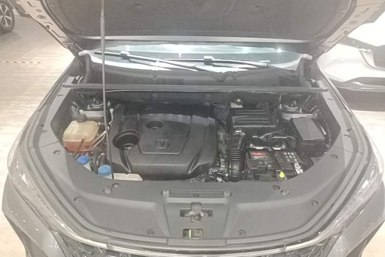 Used CHANGAN CS75 PLUS 2021 1.5T Automatic Luxury Version Engine Bay