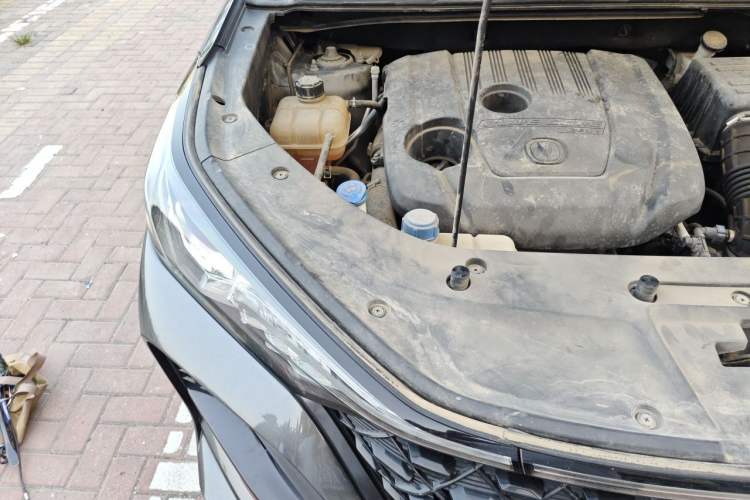 Used CHANGAN CS75 PLUS 2021 1.5T Automatic Luxury Version Engine Bay Right
