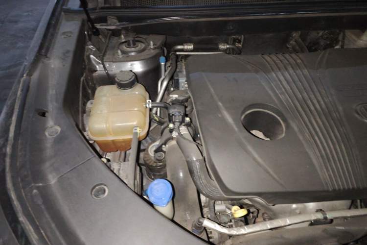 Used CHANGAN CS75 PLUS 2021 2.0T Automatic Flagship Edition Engine Bay Right