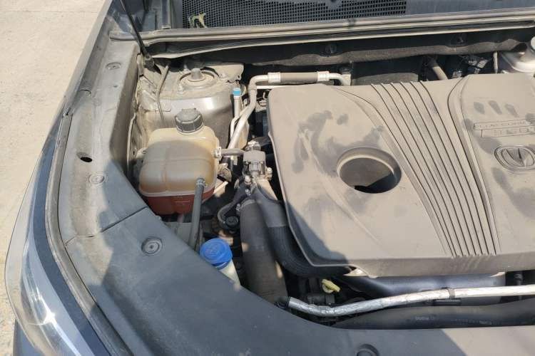 Used CHANGAN CS75 PLUS 2021 2.0T Automatic Flagship Edition Engine Bay Right