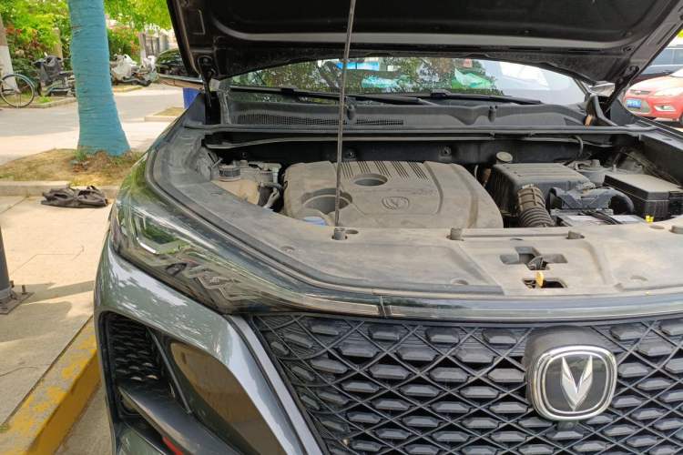 Used CHANGAN CS75 PLUS 2021 1.5T Automatic Luxury Version Engine Bay Right