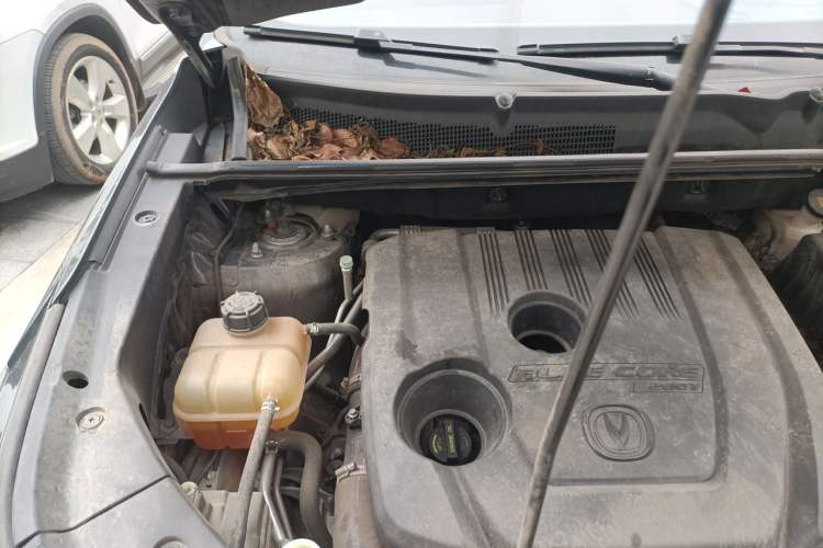 Used CHANGAN CS75 PLUS 2021 1.5T Automatic Luxury Version Engine Bay Right