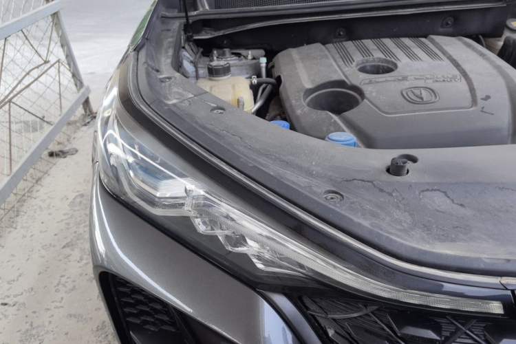 Used CHANGAN CS75 PLUS 2021 1.5T Automatic Prestige Model Engine Bay Right