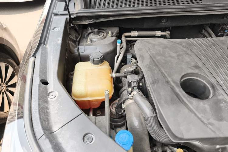 Used CHANGAN CS75 PLUS 2021 2.0T Automatic Pilot Version Engine Bay Right