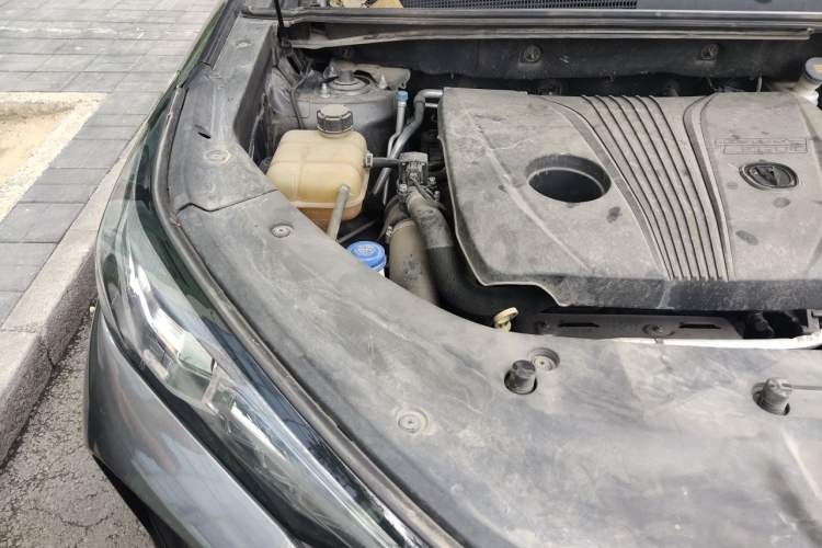 Used CHANGAN CS75 PLUS 2021 2.0T Automatic Flagship Edition Engine Bay Right