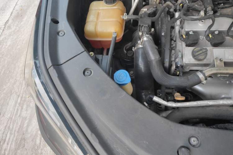 Used CHANGAN CS75 PLUS 2021 2.0T Automatic Pilot Version Engine Bay Right