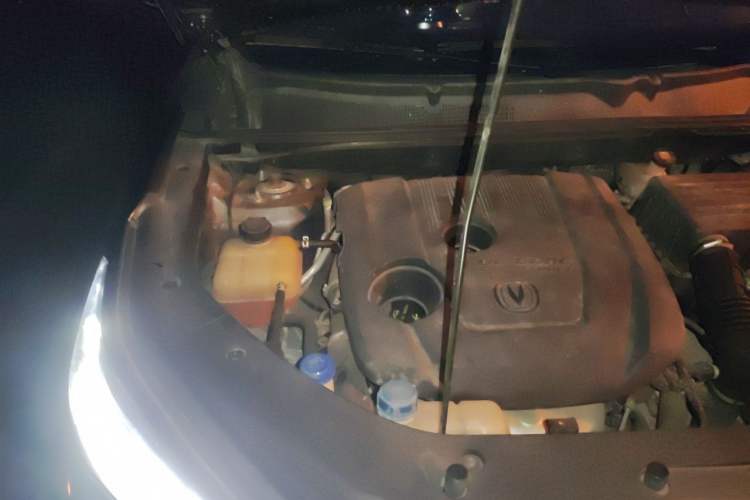 Used CHANGAN CS75 PLUS 2021 1.5T Automatic Luxury Version Engine Bay Right