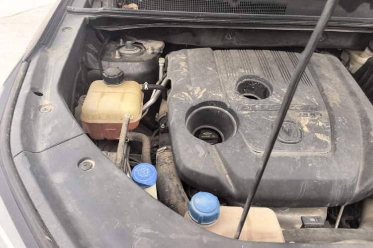 Used CHANGAN CS75 PLUS 2021 1.5T Automatic Luxury Version Engine Bay Right