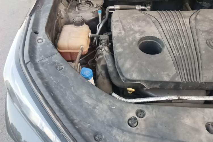 Used CHANGAN CS75 PLUS 2021 2.0T Automatic Flagship Edition Engine Bay Right