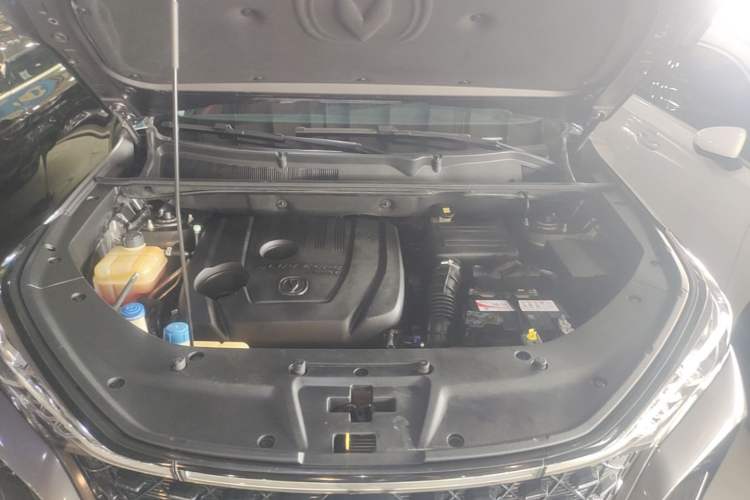 Used CHANGAN CS75 PLUS 2021 1.5T Automatic Luxury Version Engine Bay
