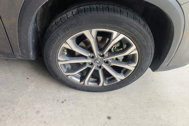 Used CHANGAN CS75 PLUS 2021 2.0T Automatic Pilot Version Exterior 2