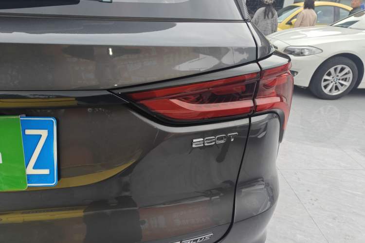 Used CHANGAN CS75 PLUS 2021 1.5T Automatic Prestige Model Exterior 3