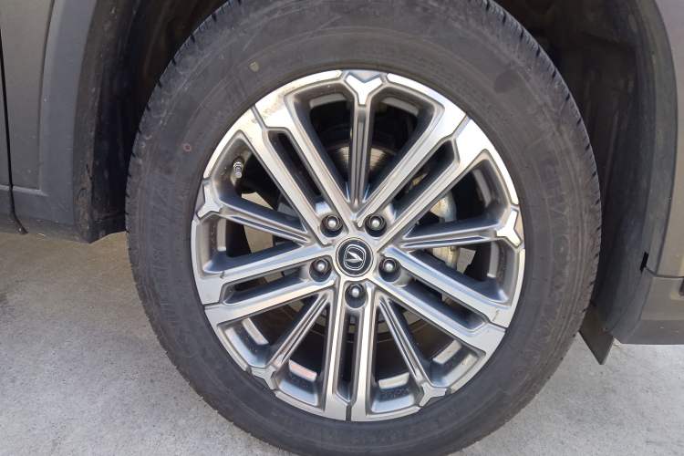 Used CHANGAN CS75 PLUS 2021 1.5T Automatic Prestige Model Exterior 4