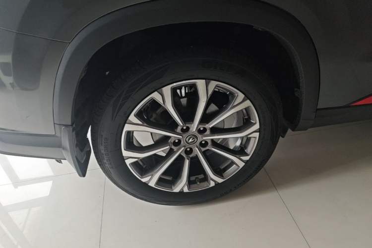 Used CHANGAN CS75 PLUS 2021 2.0T Automatic Pilot Version Exterior 5