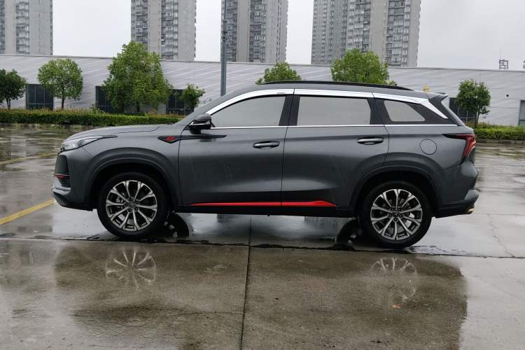Used CHANGAN CS75 PLUS 2021 2.0T Automatic Pilot Version Exterior 6