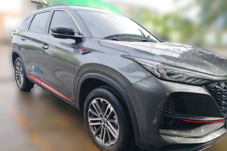 Used CHANGAN CS75 PLUS 2021 1.5T Automatic Luxury Version Front Right 45 Deg