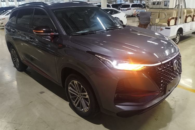 Used CHANGAN CS75 PLUS 2021 1.5T Automatic Luxury Version Front Right 45 Deg