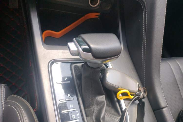 Used CHANGAN CS75 PLUS 2021 1.5T Automatic Luxury Version Gear Lever