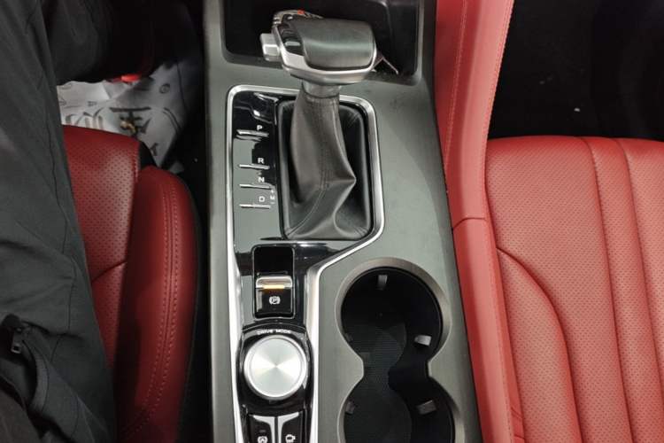 Used CHANGAN CS75 PLUS 2021 1.5T Automatic Luxury Version Gear Lever
