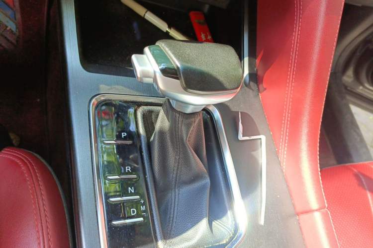 Used CHANGAN CS75 PLUS 2021 1.5T Automatic Luxury Version Gear Lever