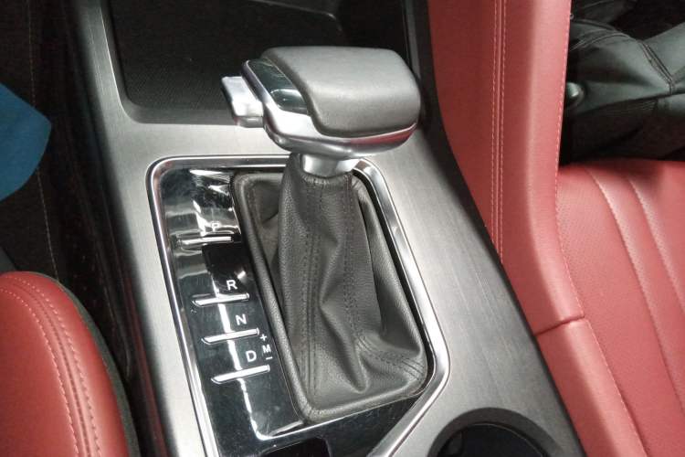 Used CHANGAN CS75 PLUS 2021 1.5T Automatic Luxury Version Gear Lever