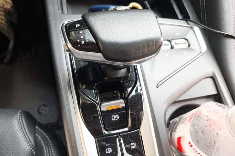 Used CHANGAN CS75 PLUS 2021 2.0T Automatic Pilot Version Gear Lever