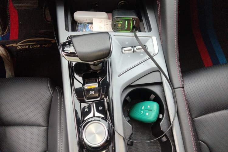 Used CHANGAN CS75 PLUS 2021 1.5T Automatic Luxury Version Gear Lever