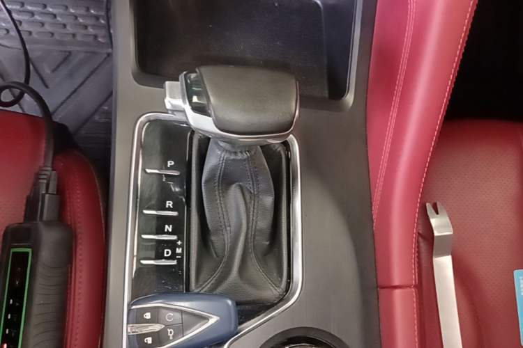 Used CHANGAN CS75 PLUS 2021 1.5T Automatic Luxury Version Gear Lever