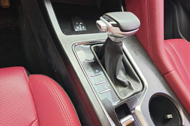 Used CHANGAN CS75 PLUS 2021 1.5T Automatic Pioneer Model Gear Lever