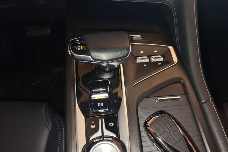 Used CHANGAN CS75 PLUS 2021 2.0T Automatic Pilot Version Gear Lever
