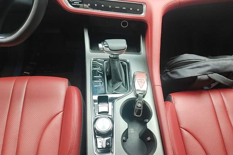 Used CHANGAN CS75 PLUS 2021 1.5T Automatic Luxury Version Gear Lever